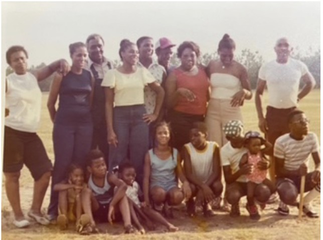 White Family group photo - How many people do you know?